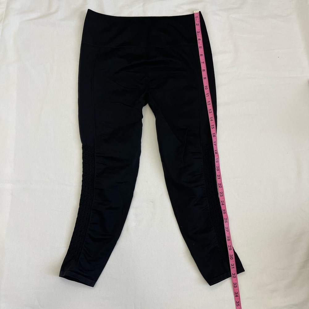 Fabletics Sync High-Waisted Perforated Black Large - Picture 10 of 10